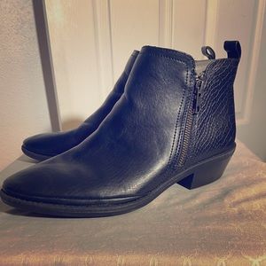 Black comfy faux snake skin booties. Size 9.